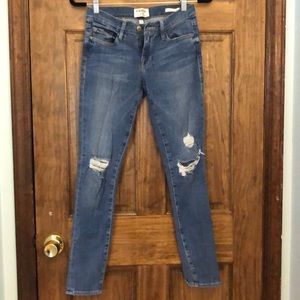Frame denim. Le skinny de Jeanne. Size 25.